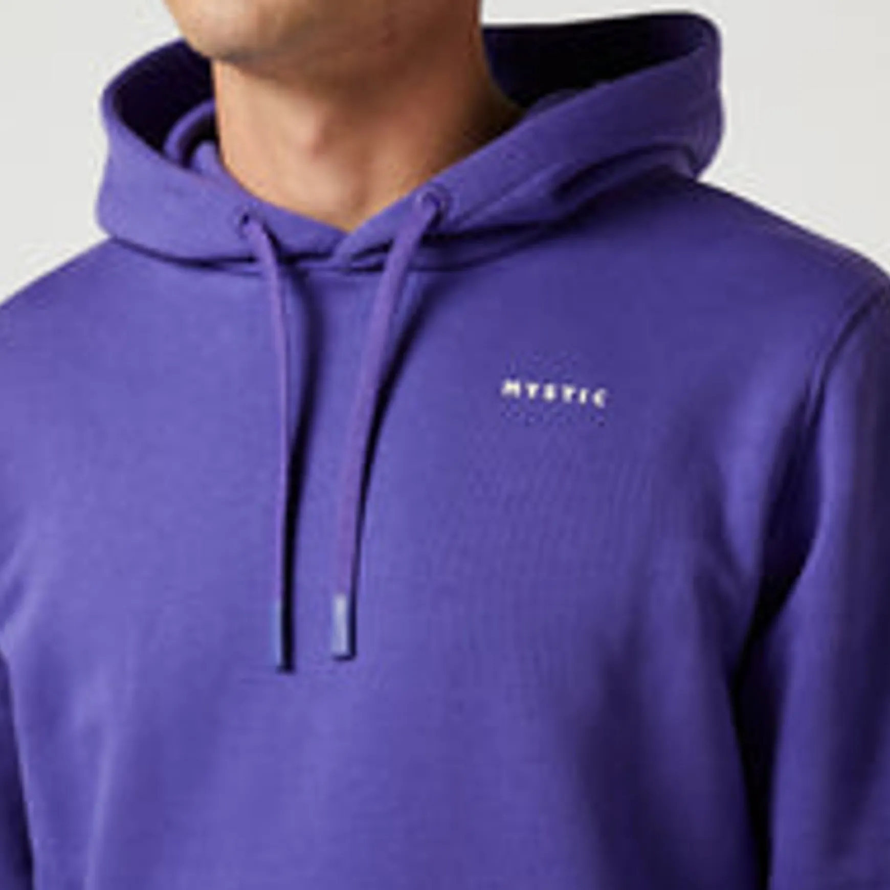 Mystic Bolt> Sweats