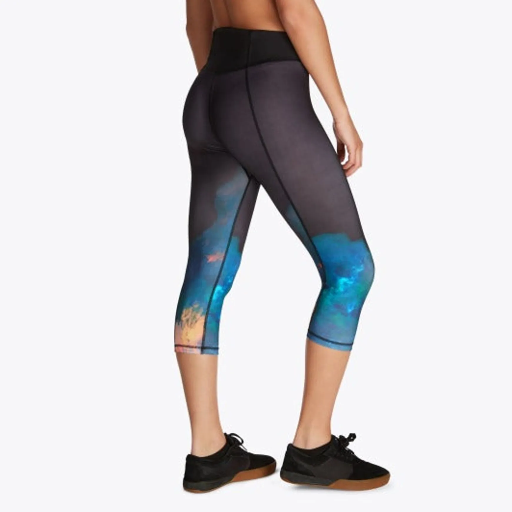Mystic Diva> Apparel