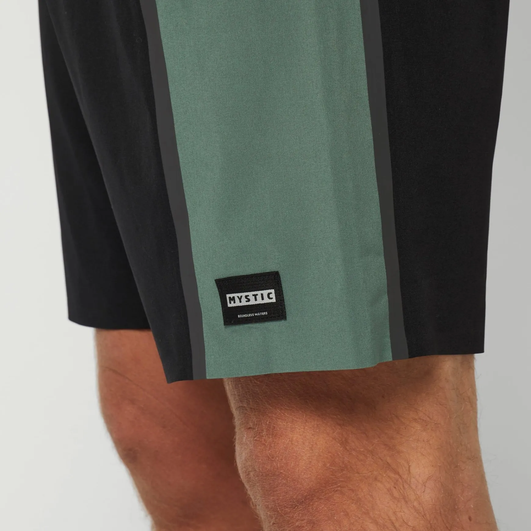 Mystic High Performance> Boardshorts