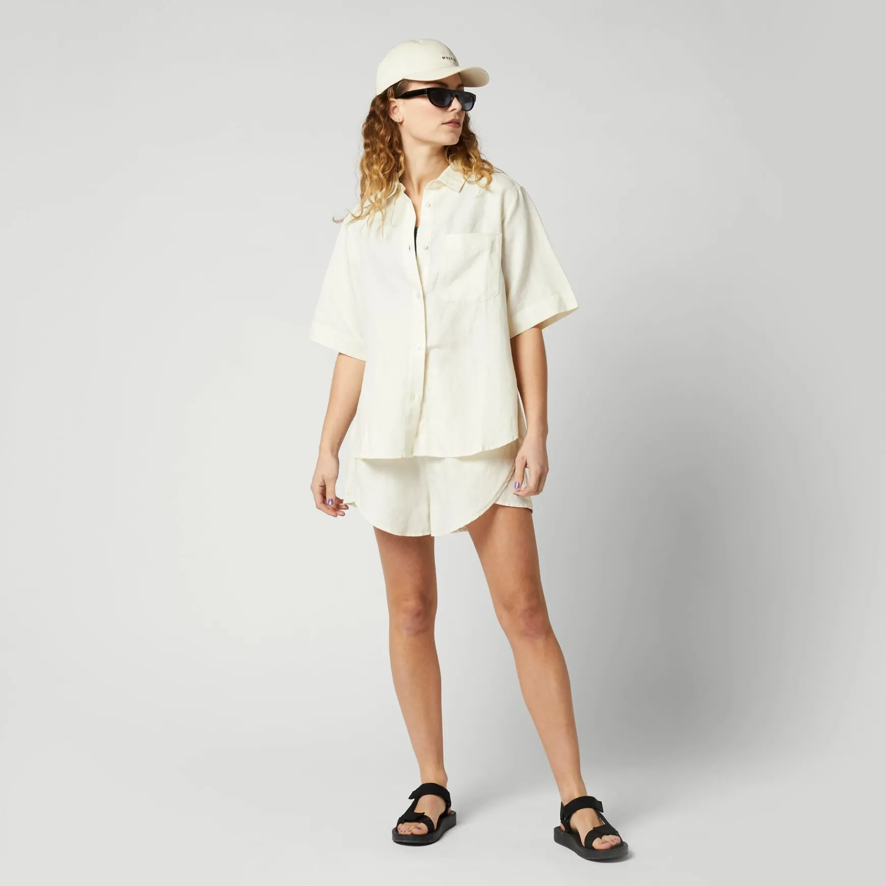 Mystic Linen> Tees & Tops