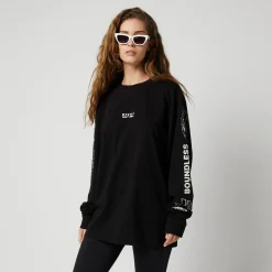 Mystic Tactic Crew><noscript><img width=