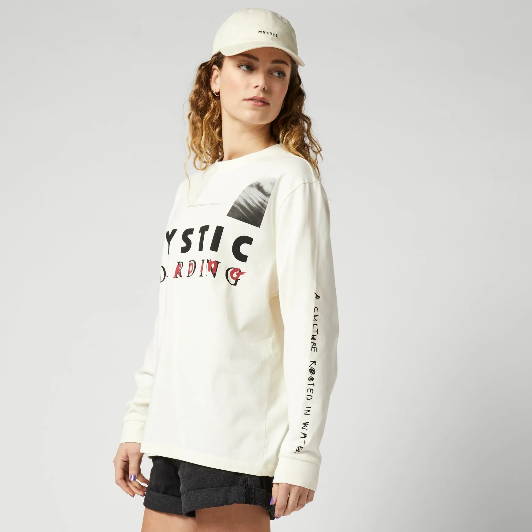 Mystic Trace Crew> Tees & Tops